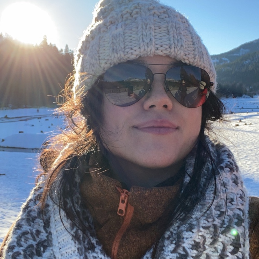 Meet your Posher, Emily